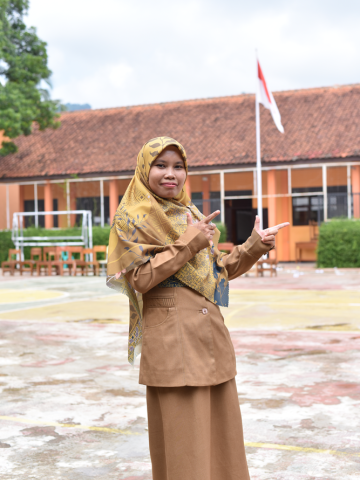 RATNA DEWI, S.Pd